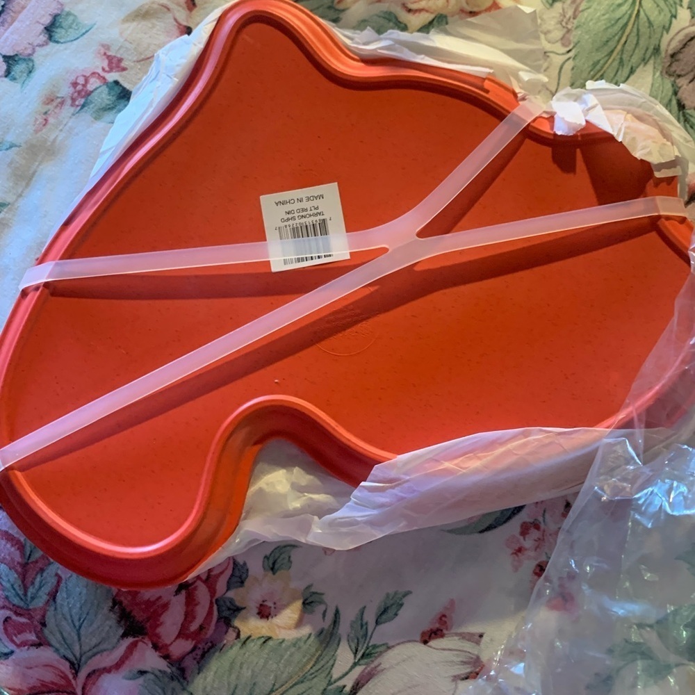 Red Dinosaur Shaped 4 Trays - Picture 4 of 4